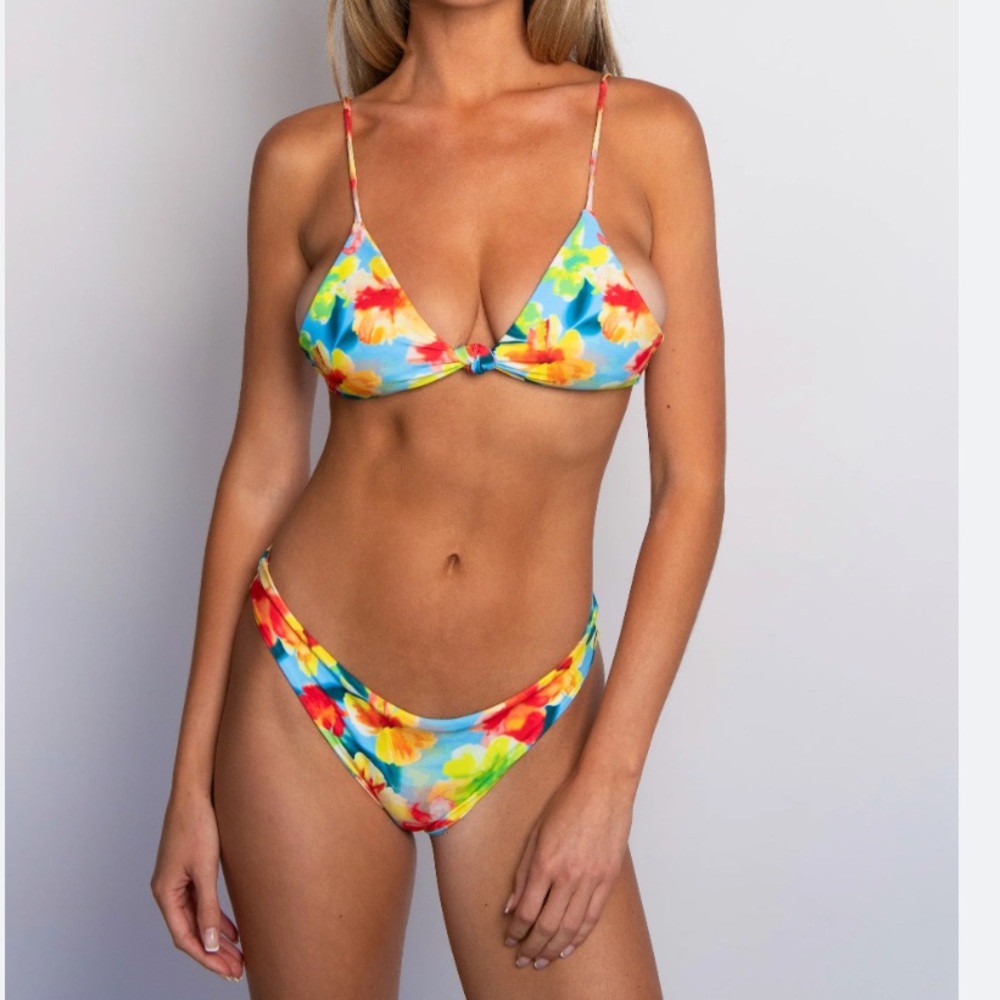 Skatie Multicolor Floral Triangle Bikini Set